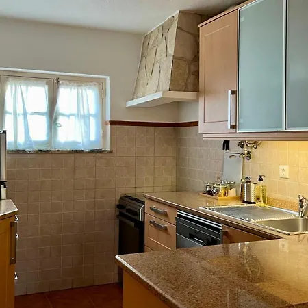 Apartman 1515 - Authentic Near The