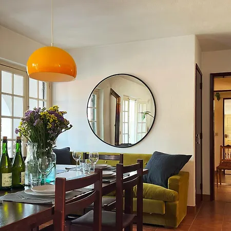1515 - Authentic Near The Apartman *